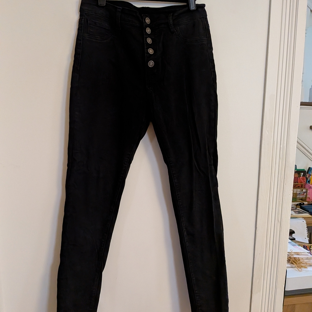 Women's Black Skinny Jeans